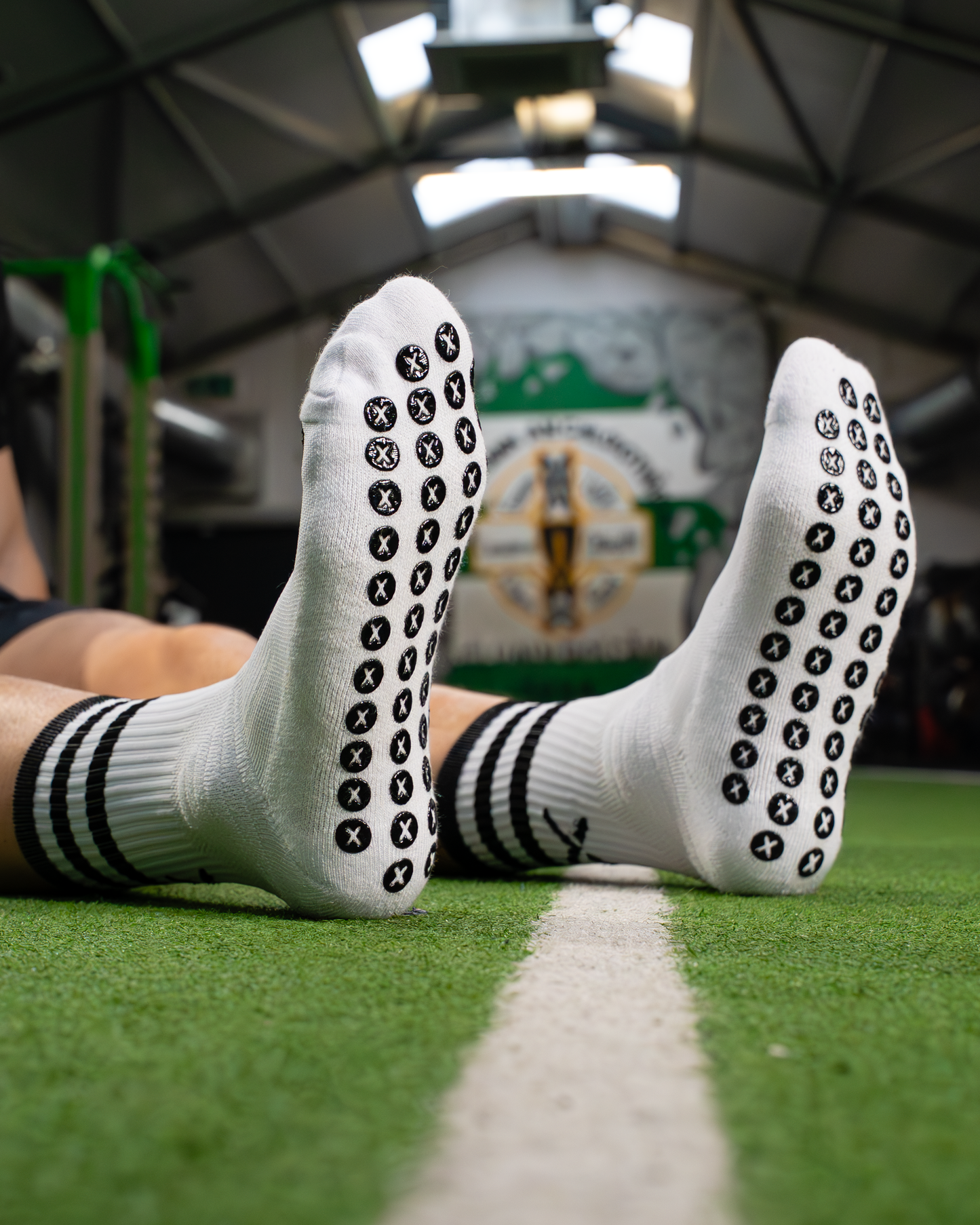 Black & White | Elite Grip Socks