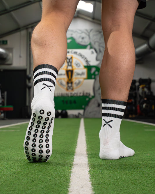 Black & White | Elite Grip Socks